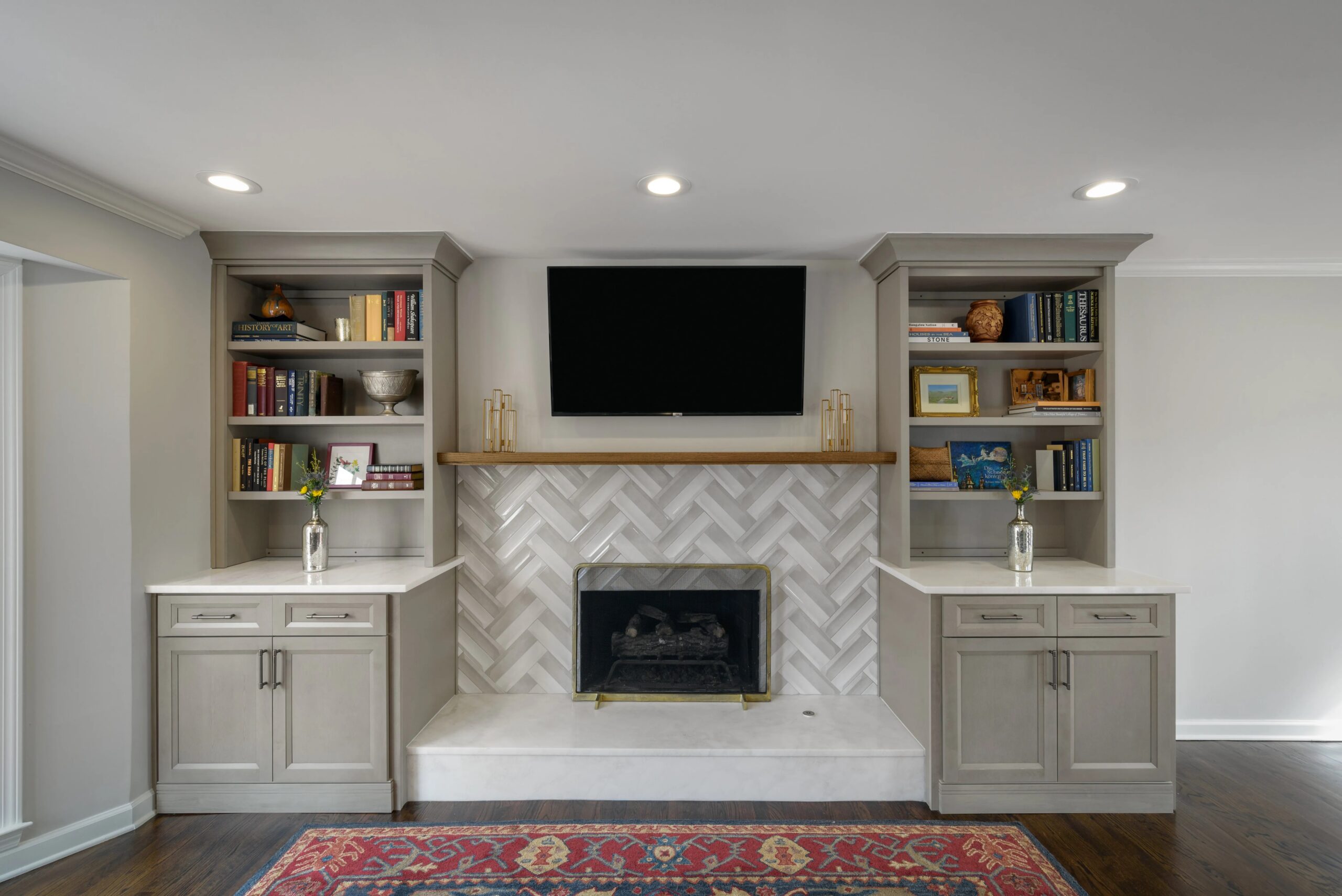 How Light Impacts Cabinet Color